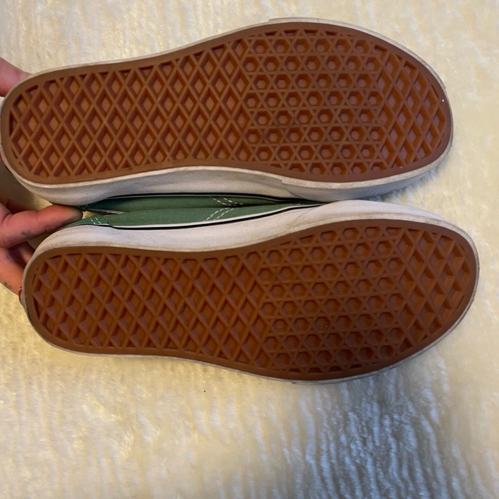 Green vans shoes - Picture 3 of 5